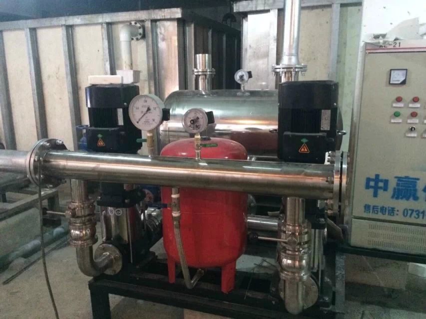 江西雄鷹房地產開發(fā)有限公司采購5.5KW、7.5KW兩用一備無負壓供水設備兩套